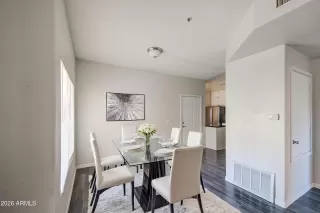 Photo #6: 7014030 Listing 