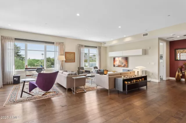 MLS: 7014060 Condo For Sale