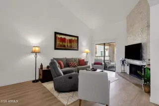 Photo #4: 7014070 Listing 