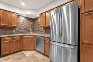 Photo #4: 7014131 Listing 