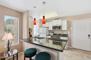 Photo #2: 7014181 Listing 