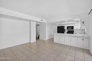 Photo #3: 7014256 Listing 