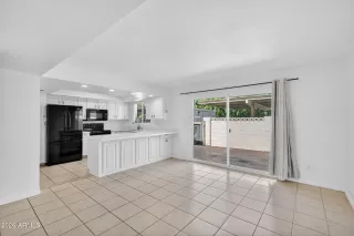 Photo #4: 7014256 Listing 