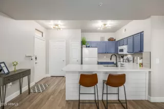 Photo #5: 7014302 Listing