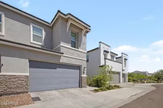 Photo #1: 7014370 Listing