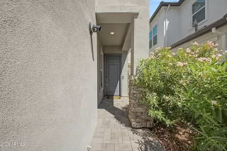 Photo #2: 7014370 Listing