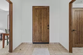 Photo #2: 7014386 Listing 