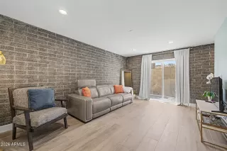 Photo #1: 7014440 Listing