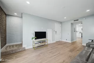 Photo #2: 7014440 Listing