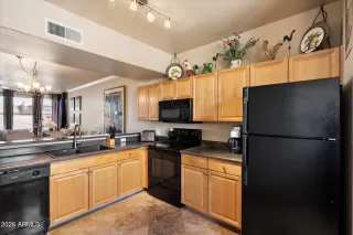 Photo #3: 7014589 Listing 