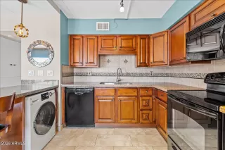 Photo #5: 7014607 Listing