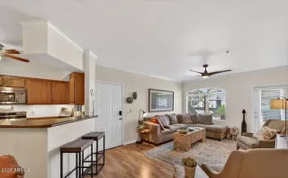 Photo #4: 7014728 Listing 