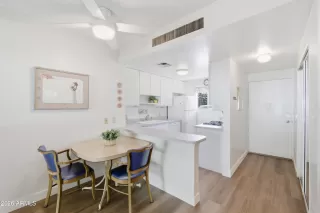 Photo #2: 7014748 Listing 