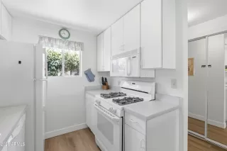 Photo #5: 7014748 Listing 