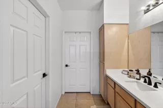 Photo #6: 7014796 Listing 