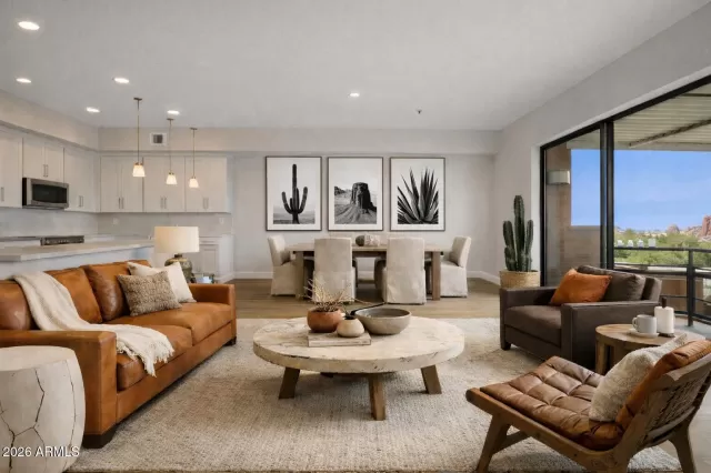 MLS: 7015084 Condo For Sale