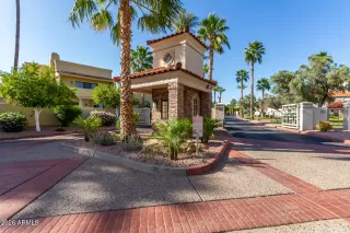 Photo #2: 7015195 Listing