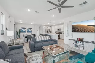 Photo #5: 7015374 Listing 