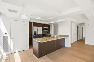 Photo #5: 7015538 Listing 