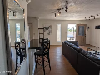 Photo #2: 7015549 Listing 