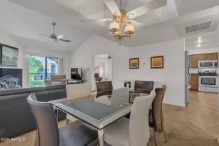 Photo #5: 7015606 Listing 