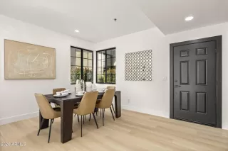 Photo #5: 7015637 Listing 