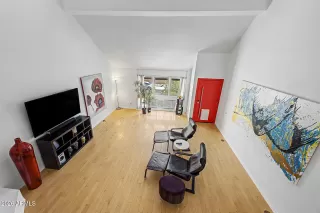 Photo #5: 7015648 Listing 