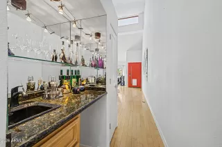 Photo #6: 7015648 Listing 