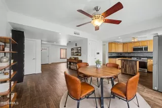 Photo #5: 7015743 Listing 