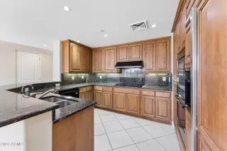 Photo #6: 7015790 Listing 