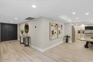 Photo #3: 7015858 Listing 