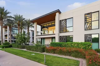 Photo #1: 7015876 Listing 