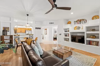 Photo #3: 7015895 Listing 