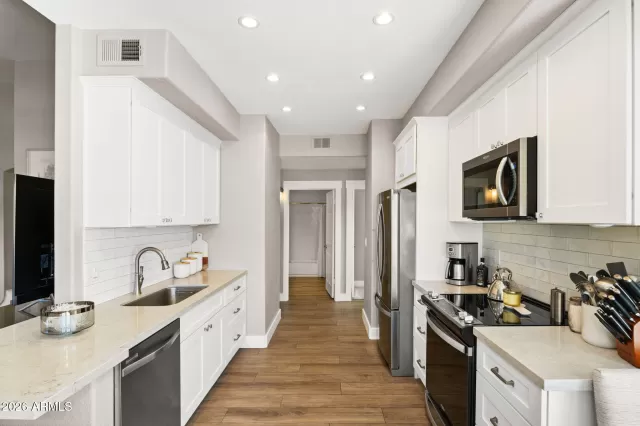 MLS: 7016021 Condo For Sale