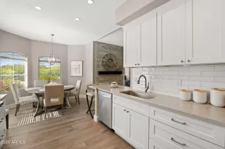 Photo #1: 7016021 Listing 