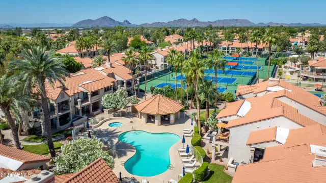 MLS: 7016391 Condo For Sale