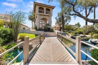 Photo #1: 7016391 Listing 