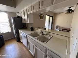 Photo #5: 7016432 Listing 