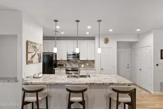 Photo #3: 7016553 Listing 