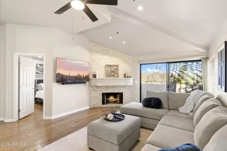 Photo #1: 7016752 Listing 