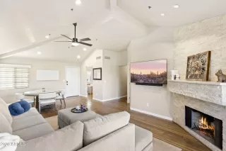 Photo #4: 7016752 Listing 