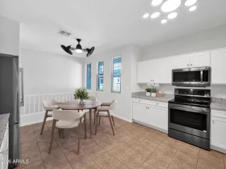 Photo #6: 7016861 Listing 