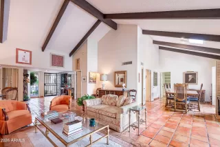 Photo #5: 7016890 Listing 