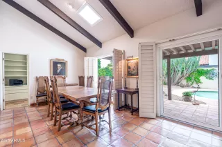 Photo #6: 7016890 Listing 