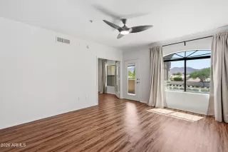 Photo #4: 7016944 Listing 