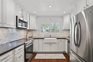 Photo #5: 7017253 Listing 