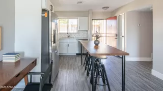 Photo #5: 7017529 Listing 