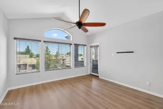 Photo #5: 7017637 Listing