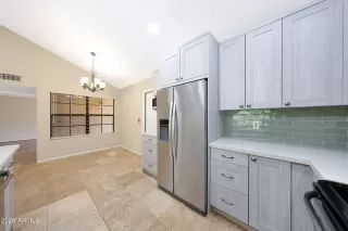 Photo #6: 7017681 Listing