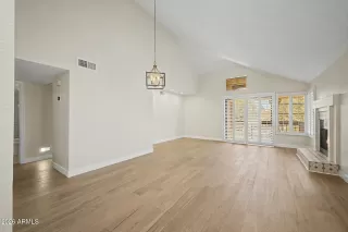 Photo #3: 7017759 Listing 